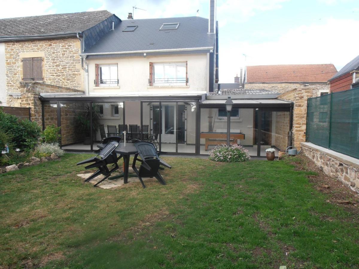 Gite Des Corneilles Maubert-Fontaine Esterno foto