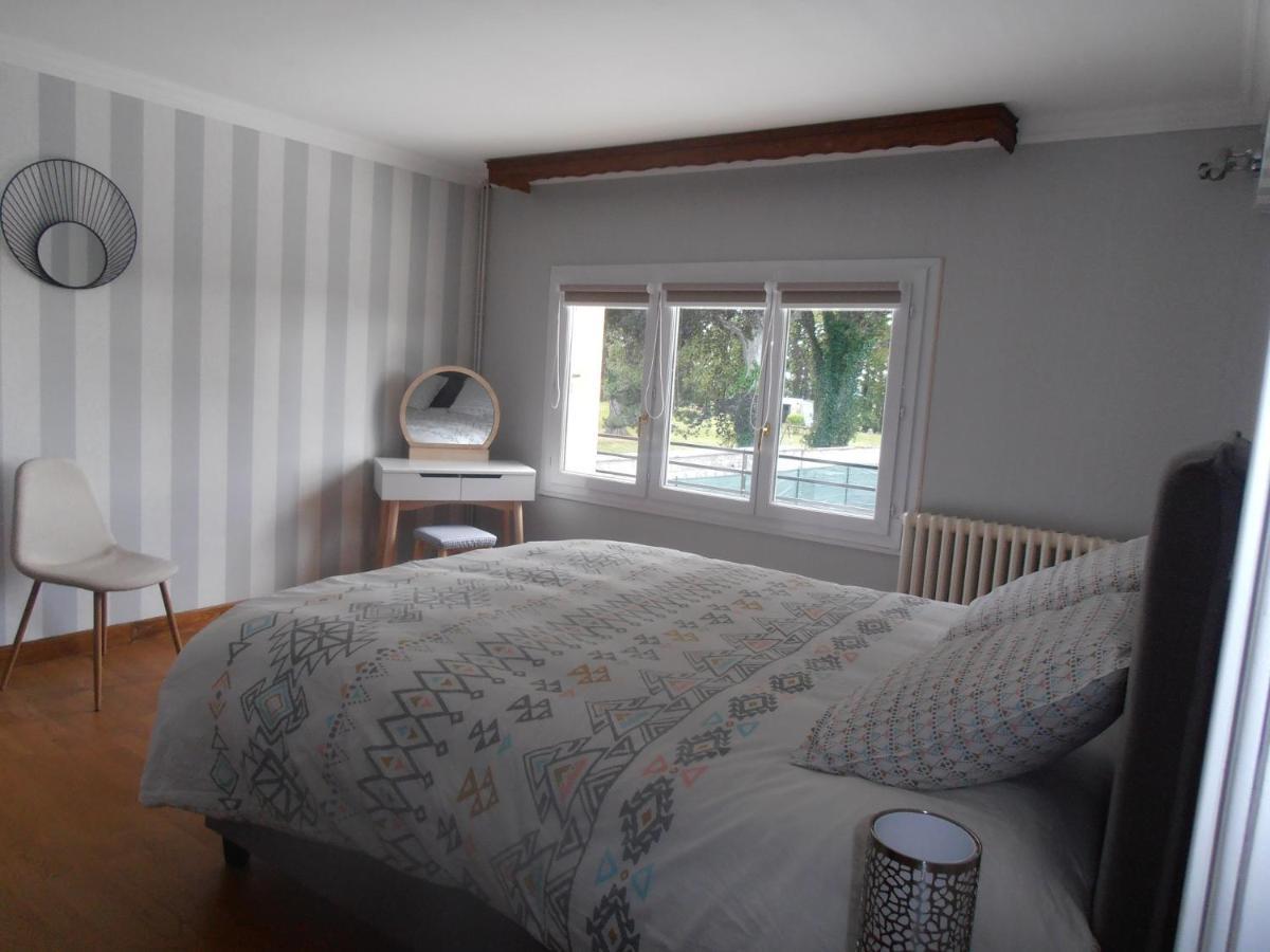 Gite Des Corneilles Maubert-Fontaine Esterno foto